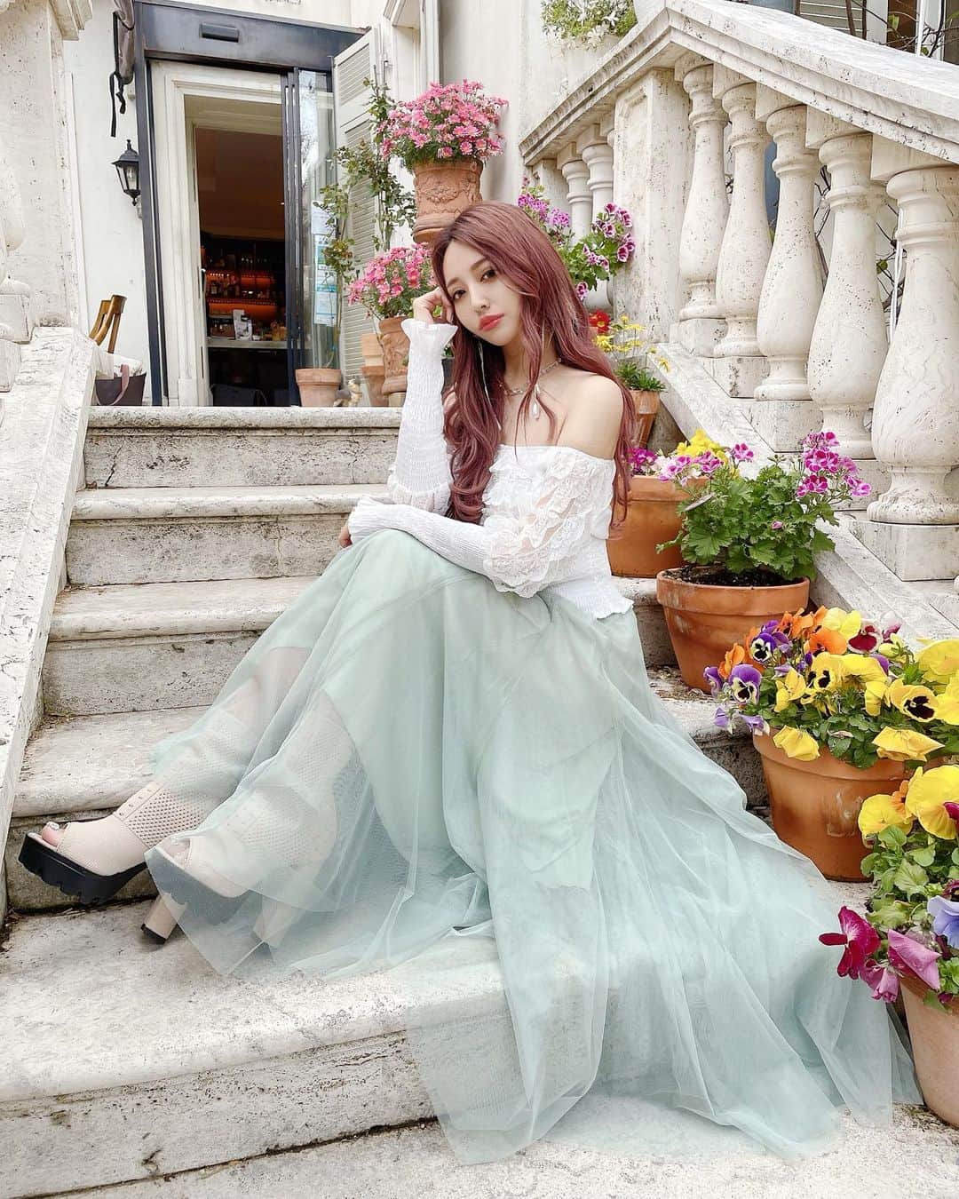 桜井莉菜のグルメインスタ