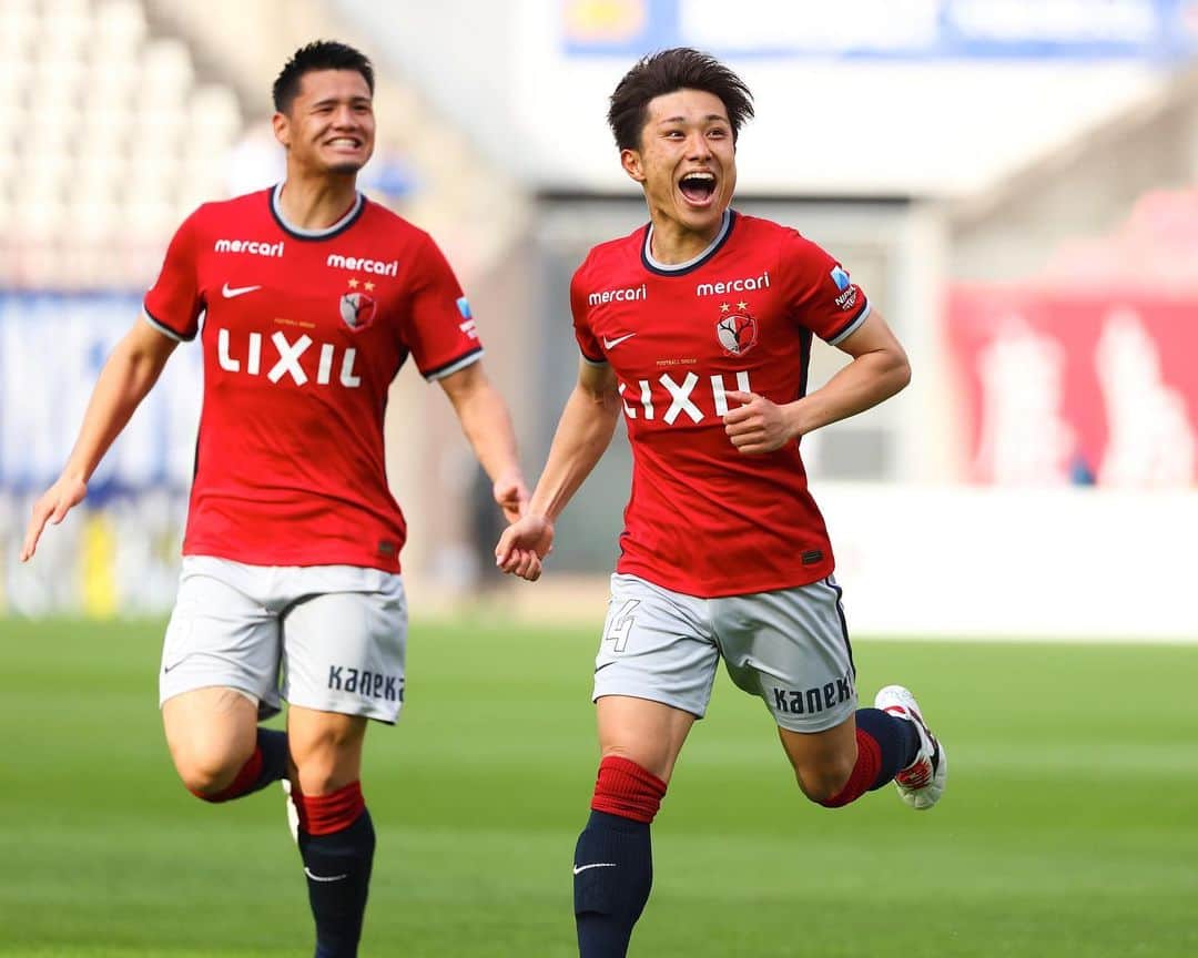 樋口雄太のインスタグラム：「. . 移籍後初ゴール🦵⚽️🔥  鹿島のために走り続けます‼️  応援ありがとうございました  #鹿島アントラーズ #kashimaantlers  #mizuno  #mizunofootball  #14」