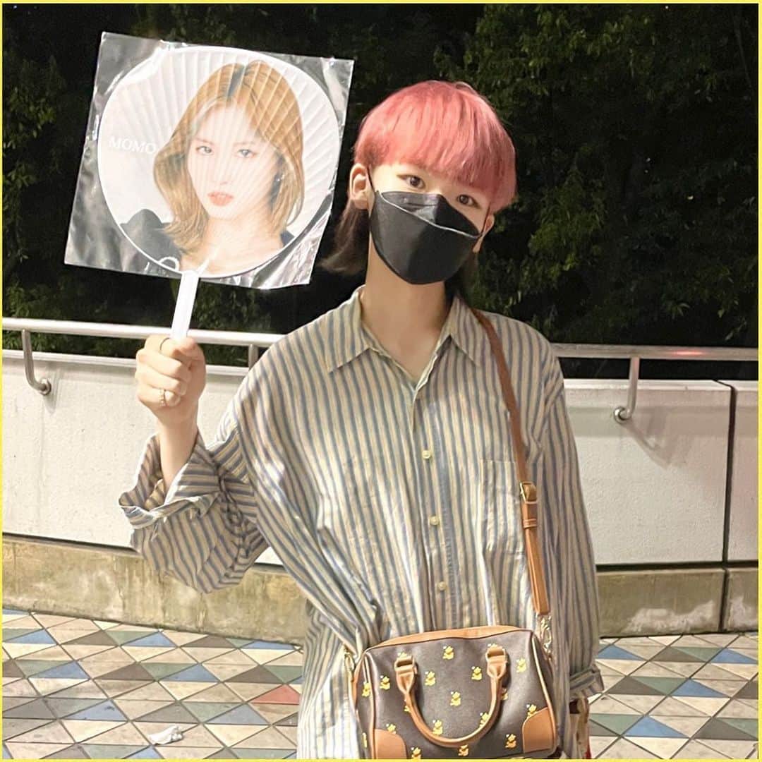 ぴろPIROのインスタグラム：「2回目のTWICE🥰 めちゃくちゃ楽しかった！！ 可愛すぎて声出したかったけど堪えた🫣  #TWICE #東京ドーム」