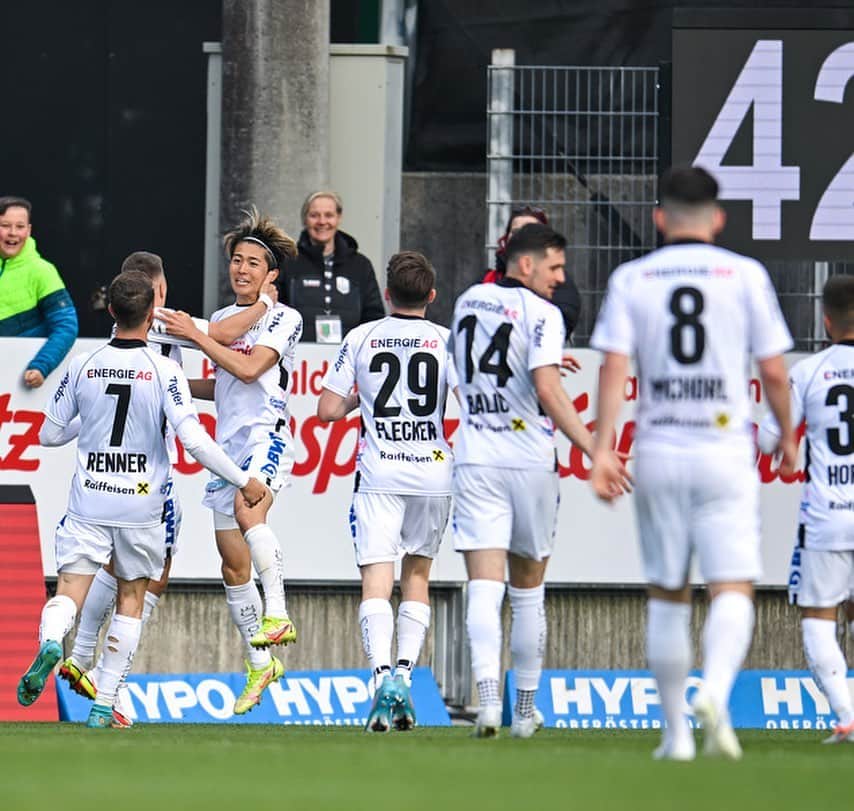 のインスタグラム：「Good 3points👍👍👍  #Lask #Linz #goal🔥⚽️  #+3」