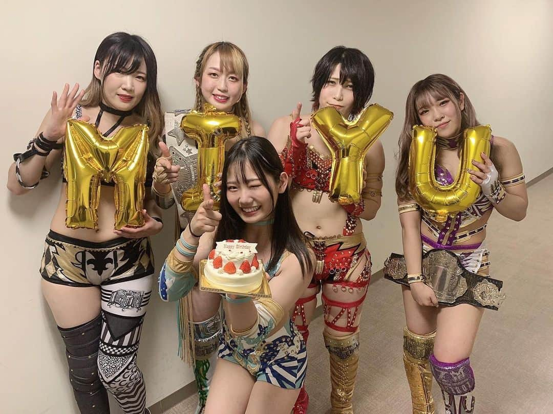 あずみさんのインスタグラム写真 - (あずみInstagram)「Happy Birthday 🫶🏻  ・   #STARDOM  #スターダム   #女子プロレスラー」4月25日 0時29分 - stardom_azm