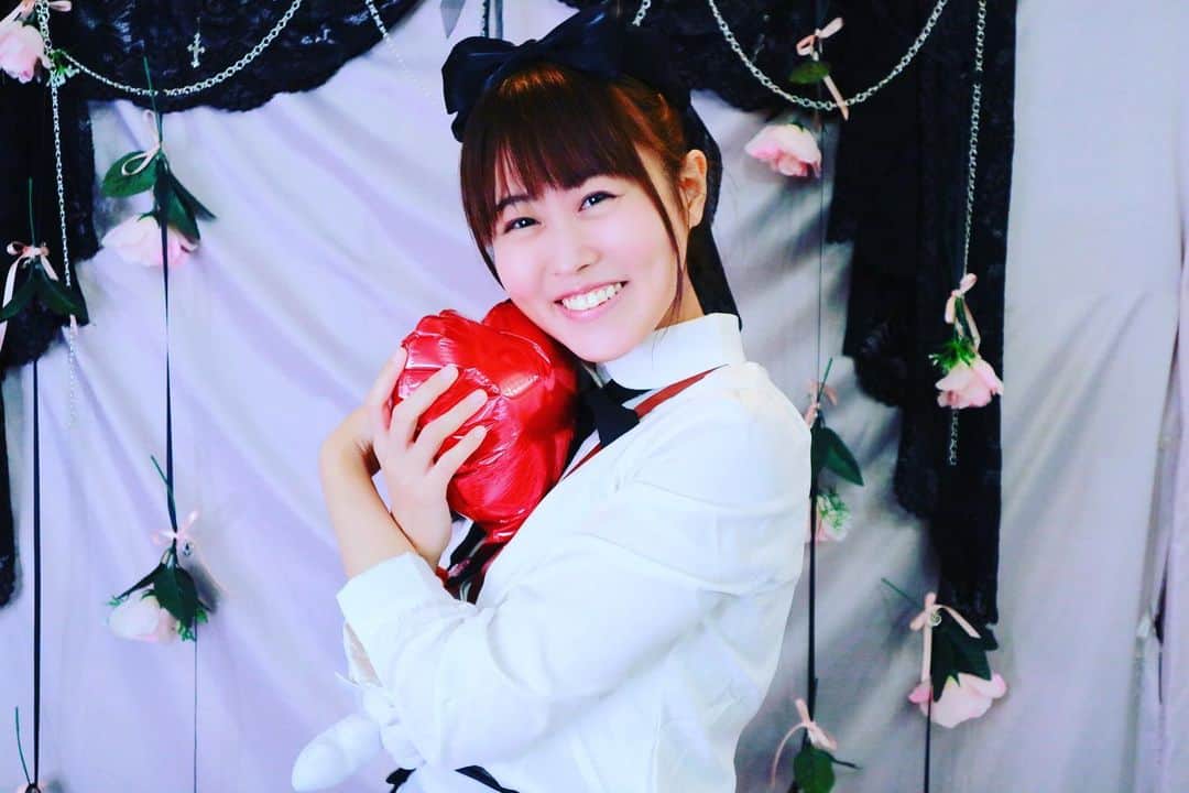 月森楓のインスタグラム：「It was a happy day! 幸せな一日だったの！  With big love. たくさんの愛を込めて。  Thank you always！ いつもありがとう！  #idol #soloidol #japanesegirl #kawaii #lovely #japaneseidol #kaepyon #happyday #loveyou #lovelycode #ribon #heart」