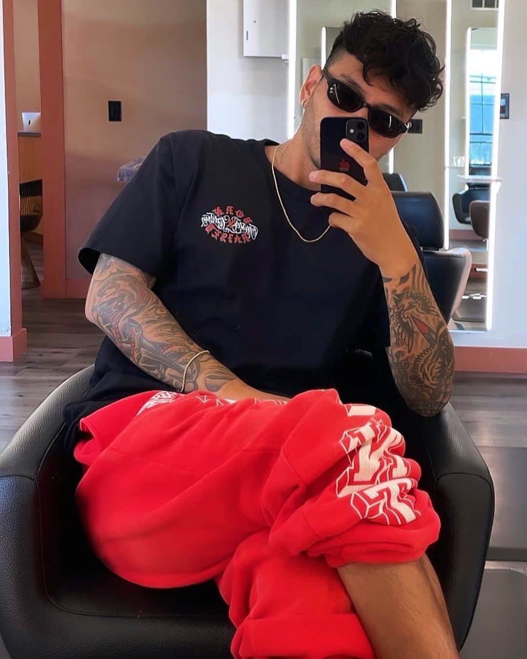 神能裕貴のインスタグラム：「Love yourself.」