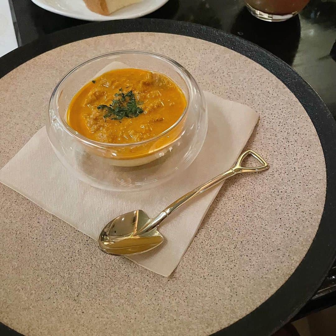 のインスタグラム：「. 🍽🤍」