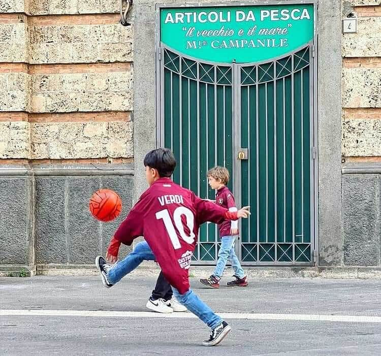 シモーネ・ヴェルディのインスタグラム：「le cose belle ⚽️ 🎣」