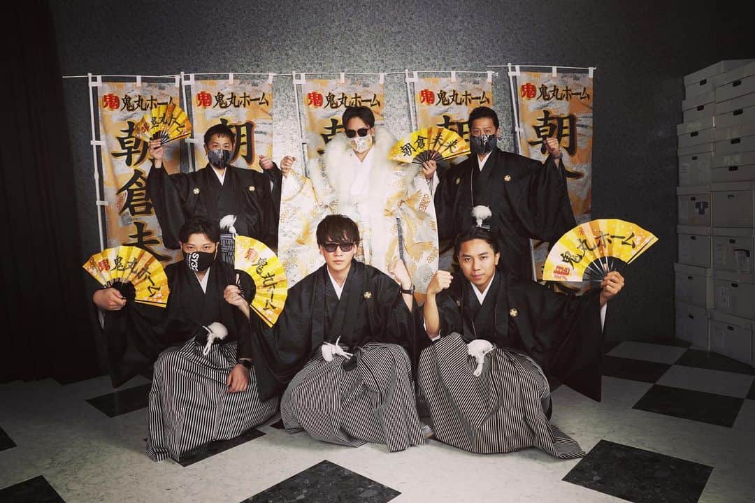 吉田三郎さんのインスタグラム写真 - (吉田三郎Instagram)「北九州で人生初の袴！！ 1人居なかったけど皆んなで着れたの嬉しかったです◡̈ 良い思い出✌️」4月25日 20時11分 - yoshi_da318