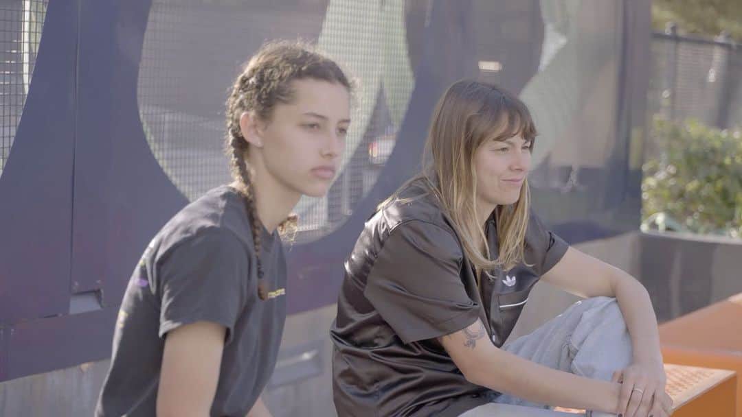 adidas Skateboardingのインスタグラム：「/// “I think what’s changing in skateboarding is the overall representation and support that goes out to a wider variety of people.” - Nora Vasconcellos  @noravexplora @sam.narvaez_ @ta1u14 @jahnperez_  #adidasSkateboarding」