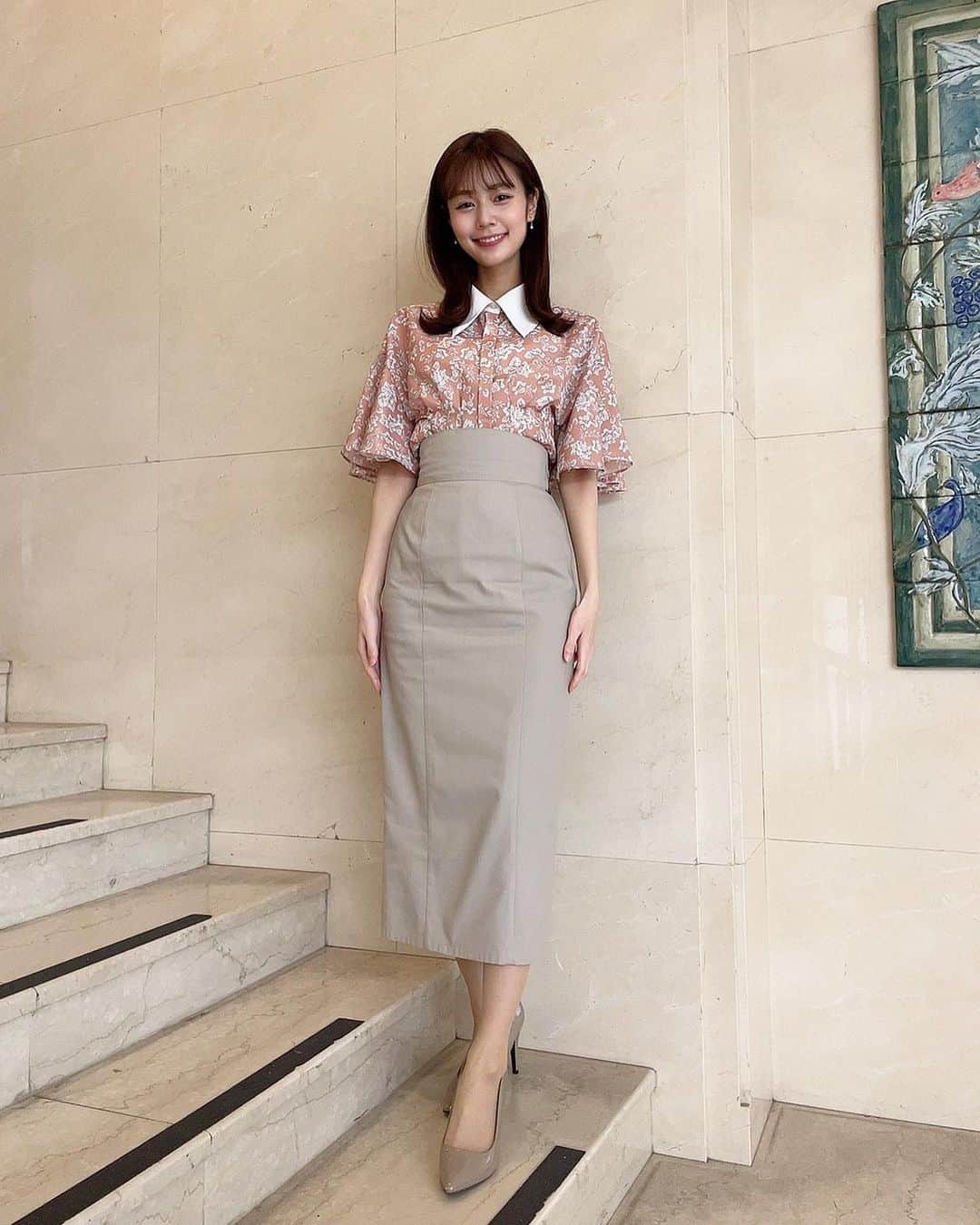 のインスタグラム：「. 最近の衣装💗  ・ 1枚目 @rienda_official  2枚目 @jillbyjillstuart_official  3枚目 @pierrot_shop   #東京インフォメーション #モニフラ #tokyomx」