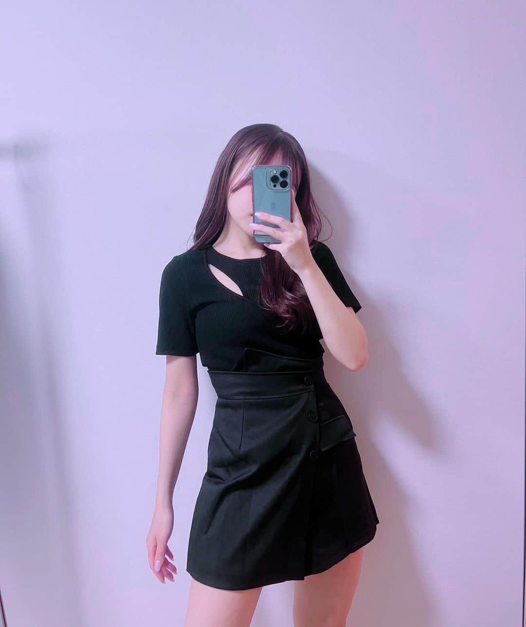 歩乃華（ほのらん）のインスタグラム：「大好きなSHEIN🖤  お手頃な価格やのに 上質な素材で着心地めっちゃいいから好き🥹💖 YouTubeも観てねん😍  商品ID １着目 9043262  3110884  ２着目 9313452  ３着目 7279007   クーポンコードの使用で、お買い上げ金額 1～5,999円まではセール価格より15%OFF、 6,000円以上は20%OFF！！   クーポンコードはこちら 【honoka2022】  #SHEIN #SHEINforall #SHEIN購入品 #今日のコーデ #OOTD #購入品紹介」