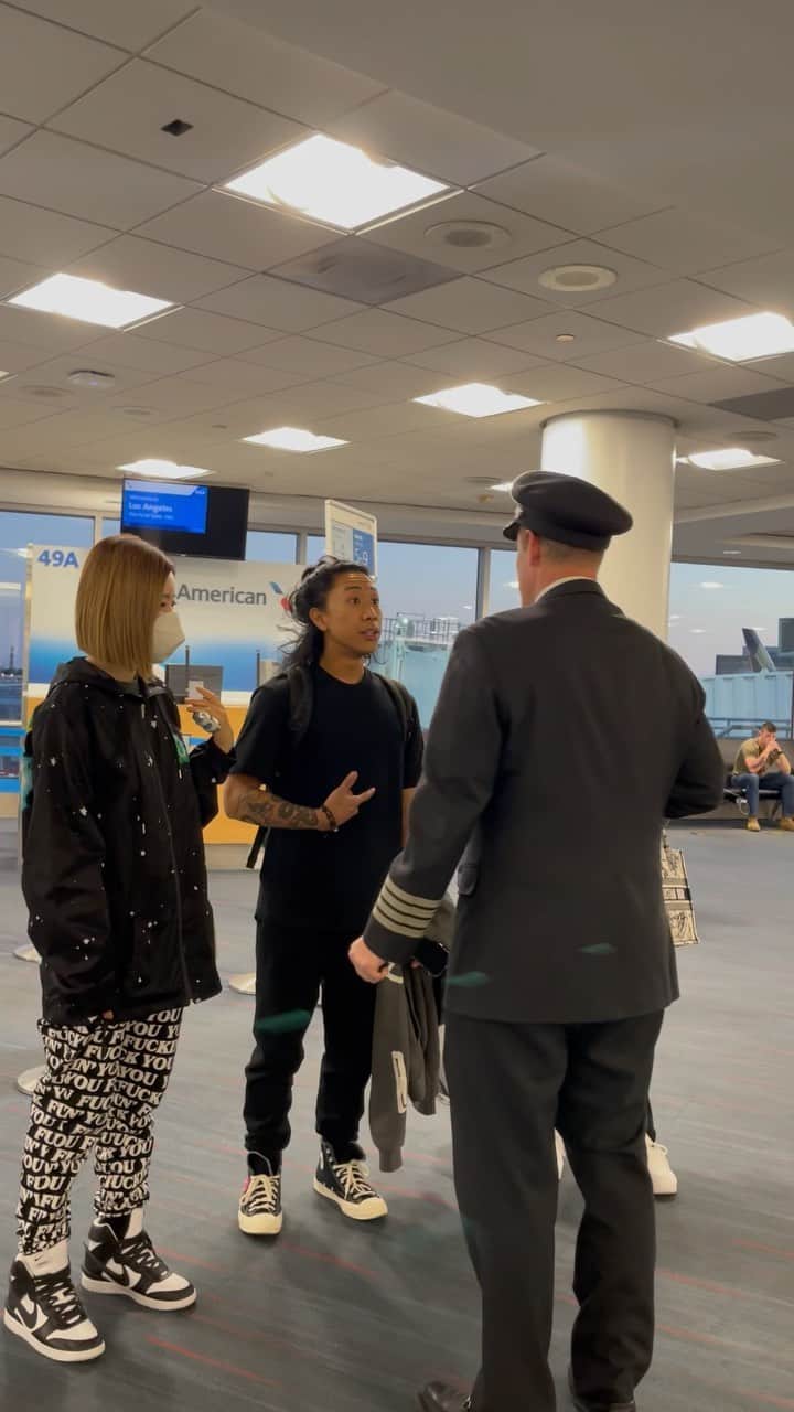 Dj Sodaのインスタグラム：「@AmericanAir kicked me off the flight and harassed me to take off my sponsored @RIPNDIP 'F**K YOU' sweatpants in front of people to board again.  Yesterday coming back from JFK to LAX with American Airlines, I was harassed and humiliated. I was forced out of the plane and was harassed to take off my pants in front of the flight crews at the gate. I have never had an issue with wearing this pair of pants before in my many months of touring in North America and they did not have any problem with me wearing it at the time of check-in nor when I sat down at my seat.   Here is my story. AA representative gladly welcomed me at the boarding gate when they checked my boarding pass. The flight attendant seems to greet me when I step onboard. I was enjoying my welcome drink in business class when a staff suddenly approached me to pack up my belongings and leave the plane without any kind of explanation. As I was escorted off the plane, they claimed that my sweatpants were “inappropriate” and “offensive” telling me that I need to take the next flight. I had an important meeting set up in LA on that day, so I could not afford to get off this flight. I pleaded to stay on the flight but was ignored by the staff and the flight attendants. I even offered to get changed but the request was denied. What happened next was horrendous.   With my broken fingers, I hardly ended up taking off my pants in front of the whole crew and standing half-naked while they still refused to board me on the flight. They even sarcastically commented that I could have taken off my pants earlier. When they finally let me enter, I put my pants inside out and finally sat down after an hour of delay causing inconvenience to the members of the flights on board. I was mortified and trembling in fear for the next 6 hours on my flight back to LA. In my 8 years of touring, I have never experienced or been treated unfairly, especially in a country that is known for its freedom of speech and individuality.   From now on, I will be boycotting @AmericanAir and hope this NEVER happens to anyone ever again.」