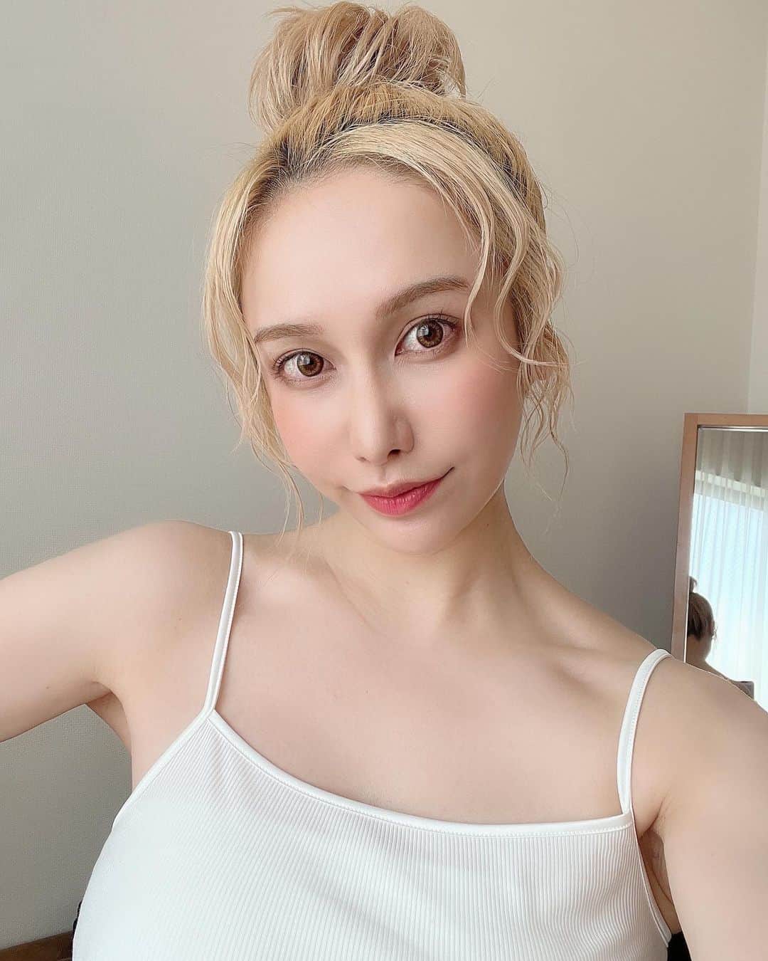 のインスタグラム：「早くみんなに発表したいワクワクな撮影をしてきました🛀🫧 お楽しみに〜🫶」