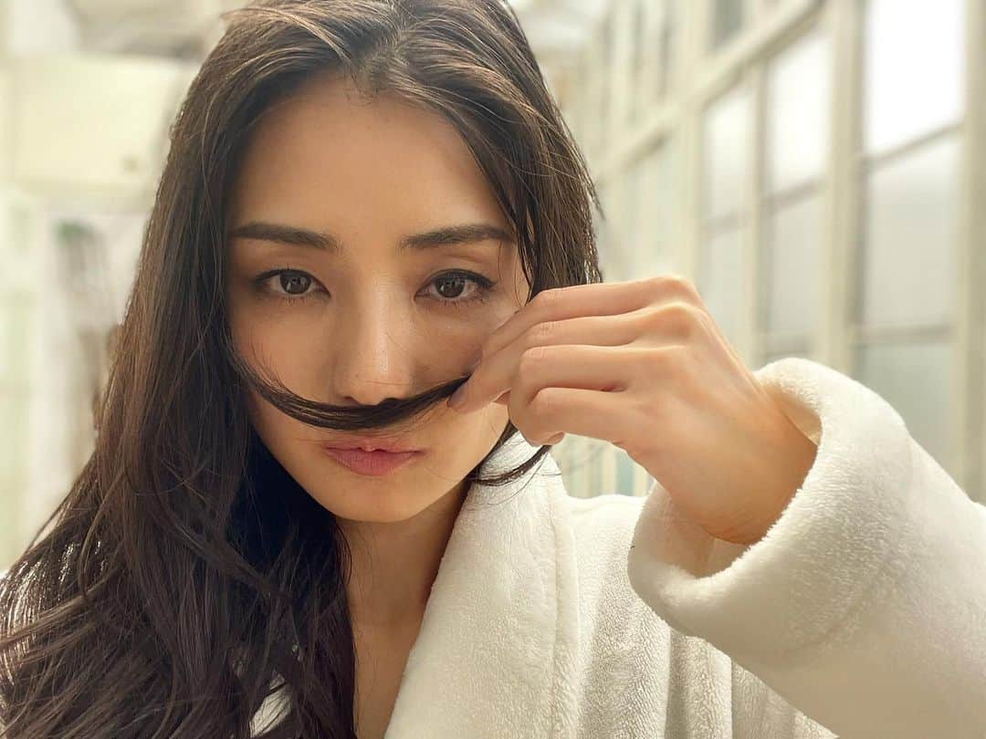 片山萌美のインスタグラム：「🪝🏴‍☠️  ひげちゃん  #moemikatayama」