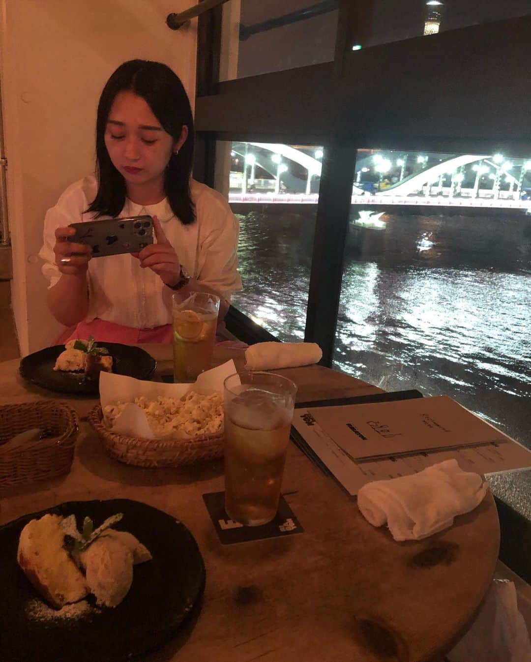 藤本友美さんのインスタグラム写真 - (藤本友美Instagram)「昼から夜まで浅草 #スパイク #スパイク小川 #🦷」5月25日 18時35分 - teambananafujimoto
