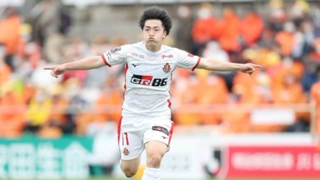 相馬勇紀のインスタグラム：「今シーズン初ゴール⚽️🥅 お待たせしました😂 連勝最高！続けていこう🙋‍♂️ #grampus #相馬勇紀」