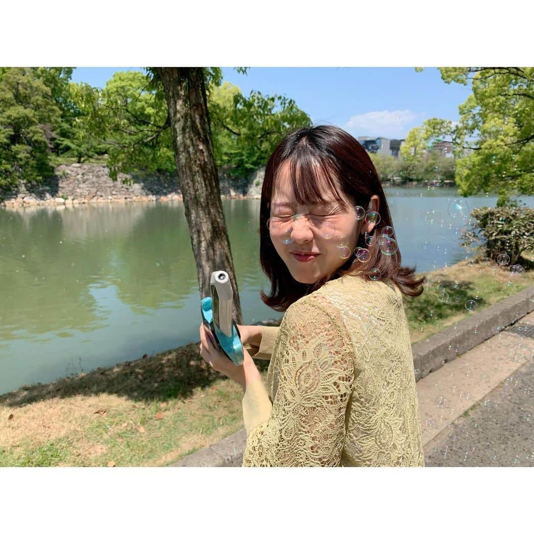 河村綾奈さんのインスタグラム写真 - (河村綾奈Instagram)「『風向きとの闘い』  スタジオで紹介するための シャボン玉写真を撮ろうとがんばった図。  （オンエアは火曜に終わりました🙇‍♀️🙇‍♀️）」5月21日 23時34分 - ayanakawa