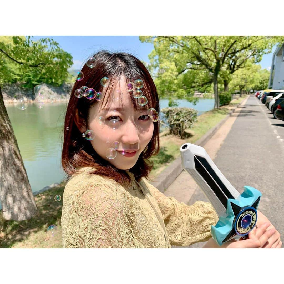 河村綾奈さんのインスタグラム写真 - (河村綾奈Instagram)「『風向きとの闘い』  スタジオで紹介するための シャボン玉写真を撮ろうとがんばった図。  （オンエアは火曜に終わりました🙇‍♀️🙇‍♀️）」5月21日 23時34分 - ayanakawa