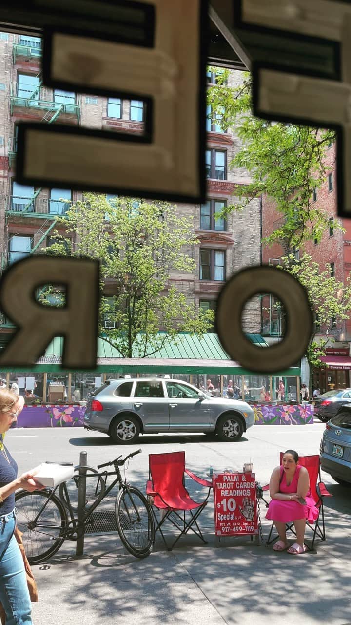 JULIEN D'YSのインスタグラム：「First hot 🥵 day in #newyork #colombus may21.2022」