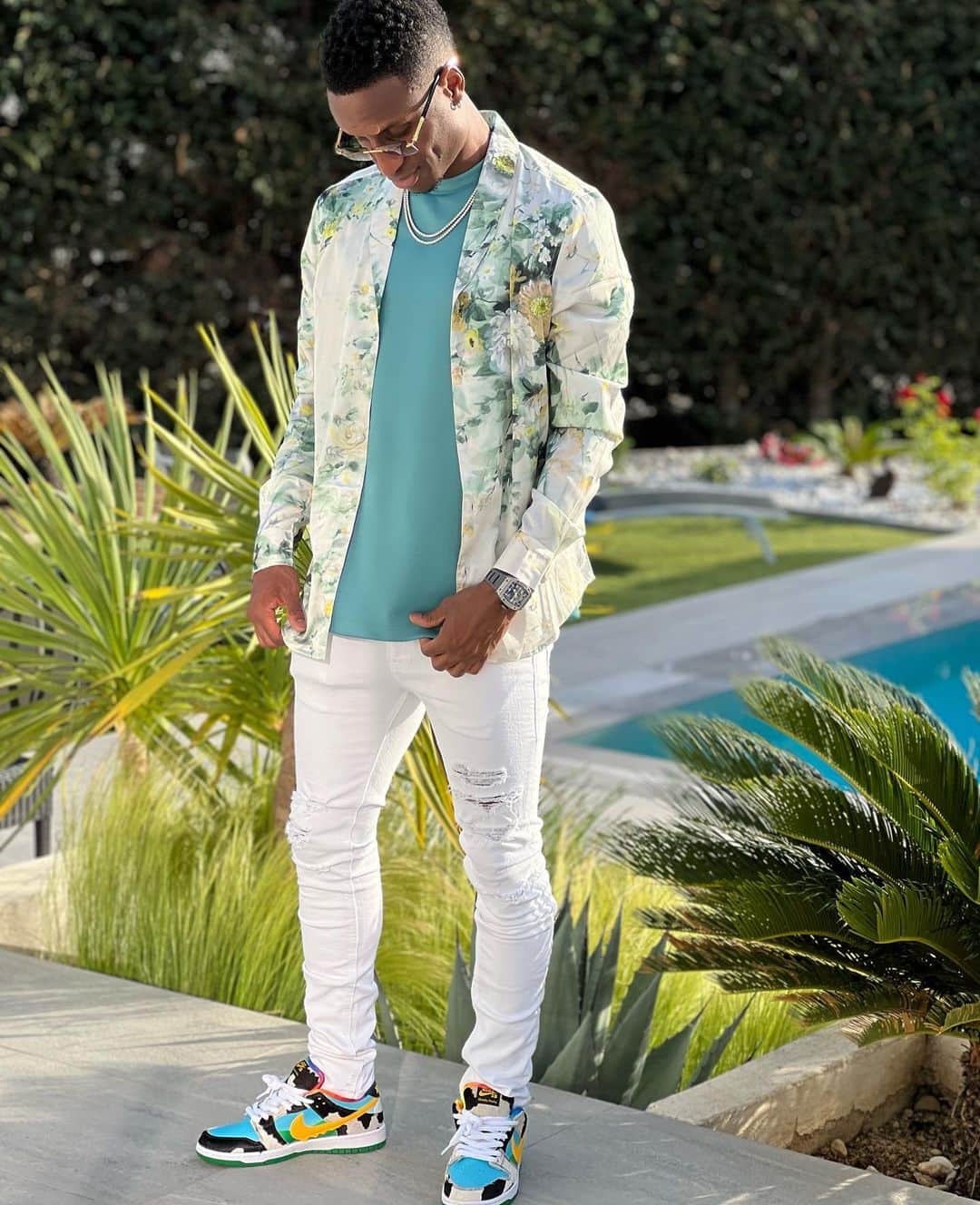 のインスタグラム：「Un p’tit détour par la maison.. 🍦☀️#12èmehomme 💙」