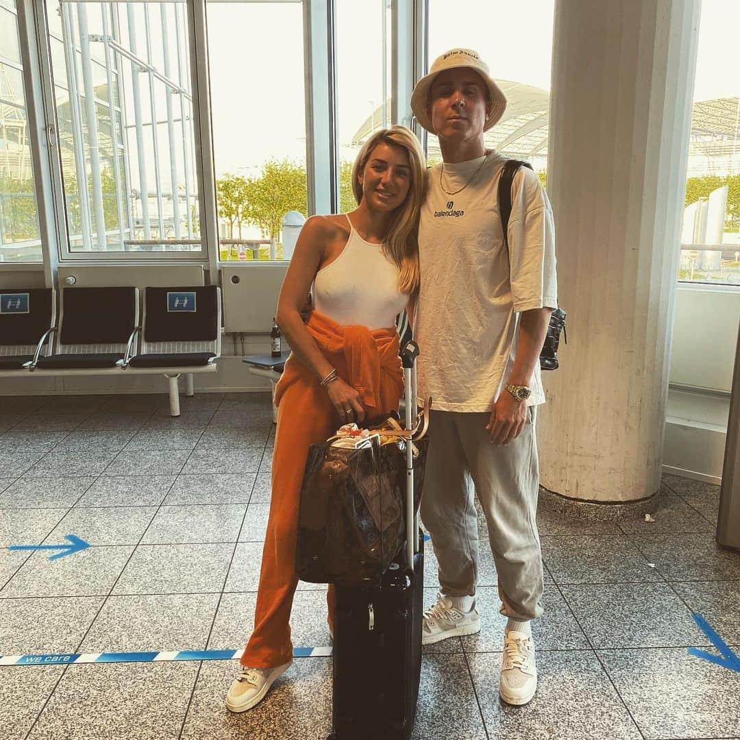 フェリックス・クラウスのインスタグラム：「Vacation Mode」