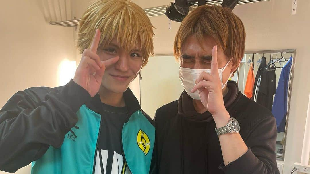 宮里ソルさんのインスタグラム写真 - (宮里ソルInstagram)「・ ⁡ 舞台 アオアシ ⚽️ ⁡ ⁡この素敵な座組で最後まで駆け抜けられて、本当に幸せです！ ⁡ ⁡あまり長く語ってもなので、、 ⁡ ⁡みんな！愛してるぜ⚽️❤️‍🔥 ⁡ #アオステ」5月22日 20時14分 - sol.xce