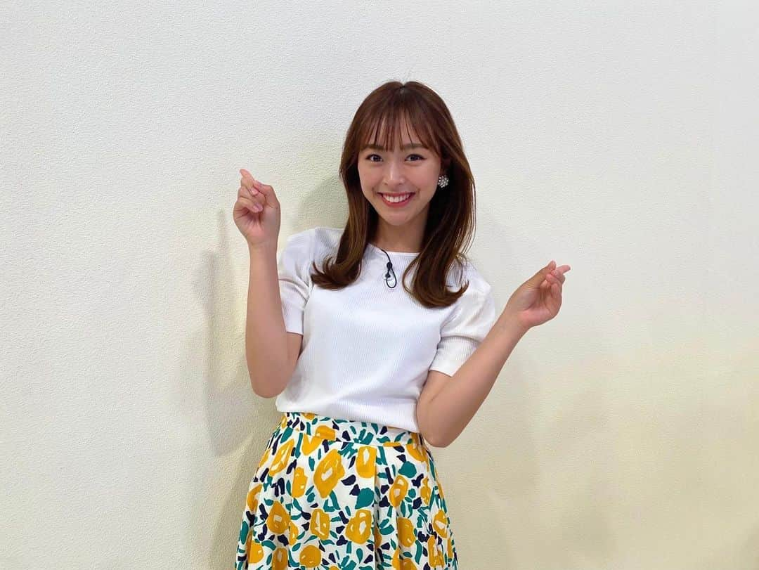 高木晴菜のインスタグラム：「こんにちは🌼 Instagramリスタートします、  テレビ西日本アナウンサー高木晴菜です！  どうぞよろしくお願いします🍋  #tnc #アナウンサー #高木晴菜」