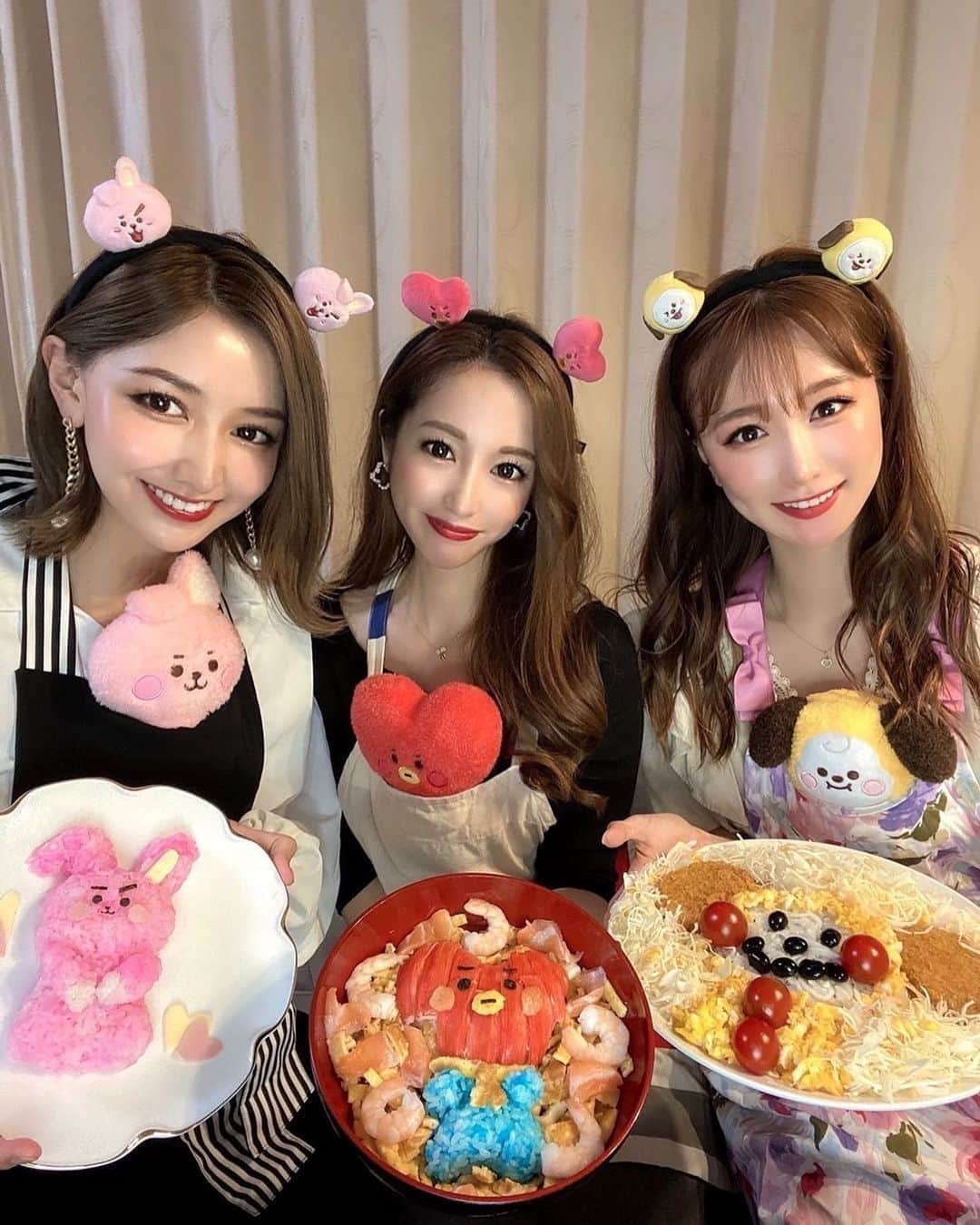 airiさんのインスタグラム写真 - (airiInstagram)「⁡ ARMY JP💜料理YouTube 動画アップされました〜ッ！！ ⁡ ストーリー飛んで見てね🐰♪ ⁡ #bts #btsarmy #army #jungkook  #armyjp #youtube #youtuber  #반탄소년단 #정국 #어미 #bt21 #cooky #cookybt21 #bt21cooky  #推し #推し活 #アミ活 #料理youtube  #料理 #キャラ弁 #bt21キャラ弁」5月22日 17時59分 - airigram131