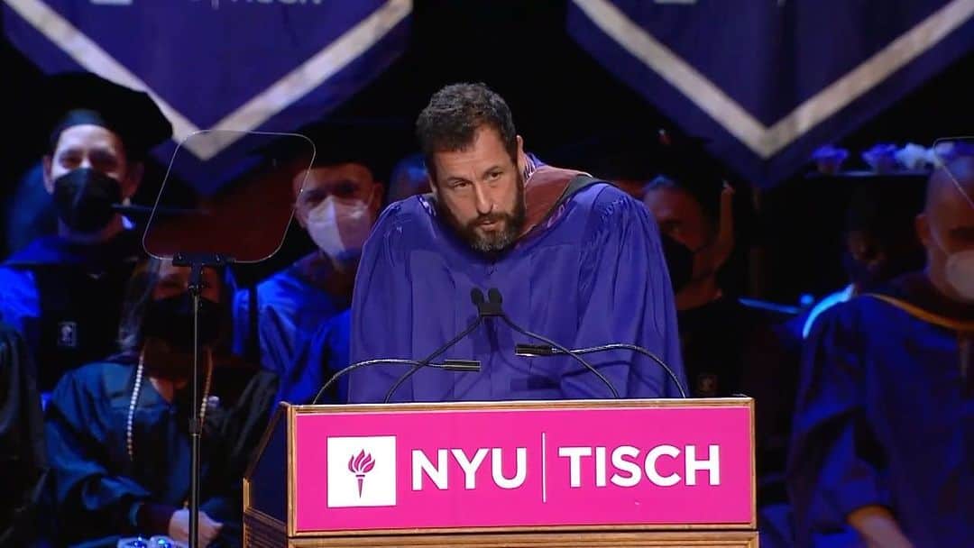 のインスタグラム：「Congrats to all grads」