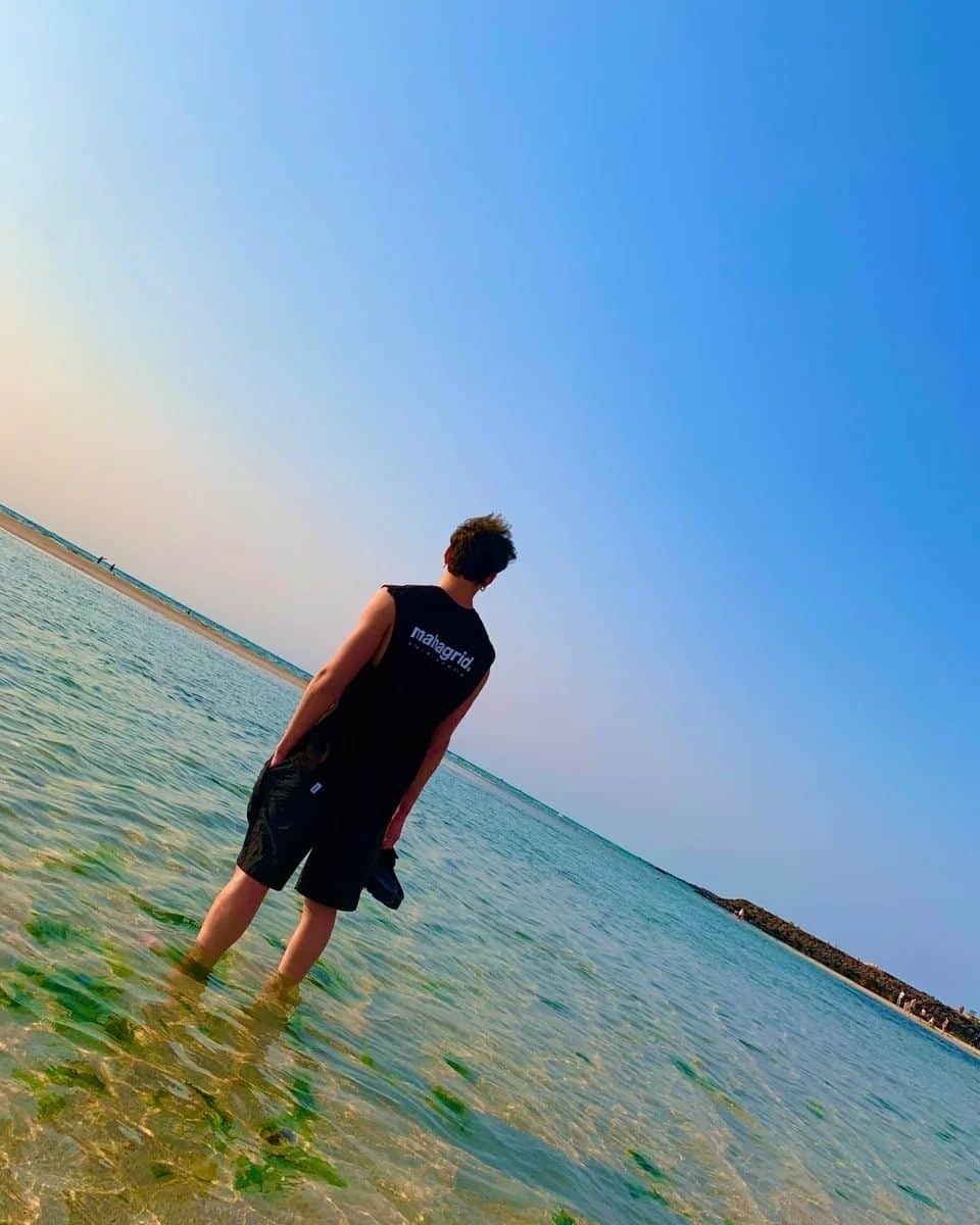 Stray Kidsさんのインスタグラム写真 - (Stray KidsInstagram)「missed you a little too much  #StrayKids #STAY #BEACHBOI #🤙🏻」5月22日 23時39分 - realstraykids