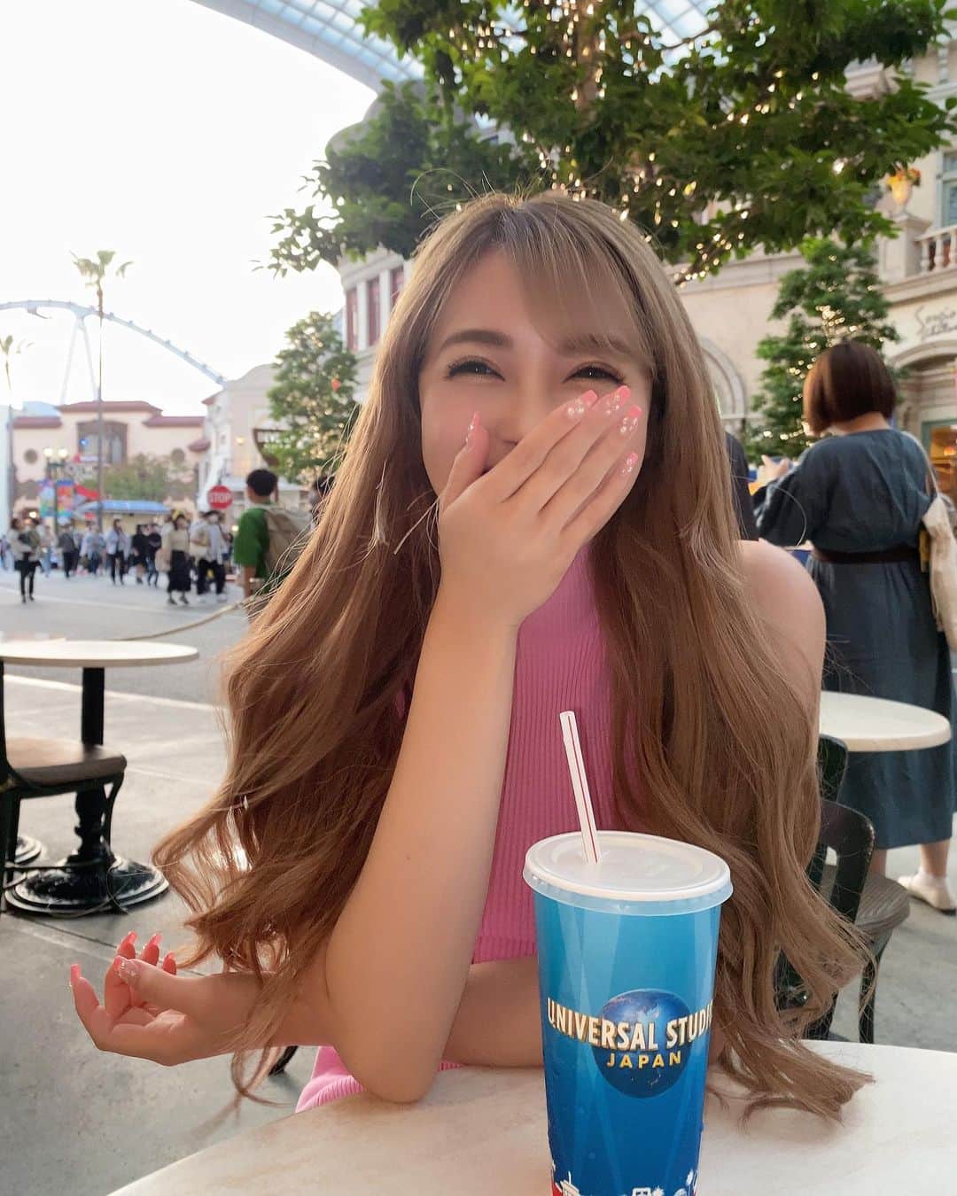 NATSUNEのインスタグラム：「久しぶりのUSJ🌎💛  満喫しました🫶🏻 #めっちゃわろてるやん」