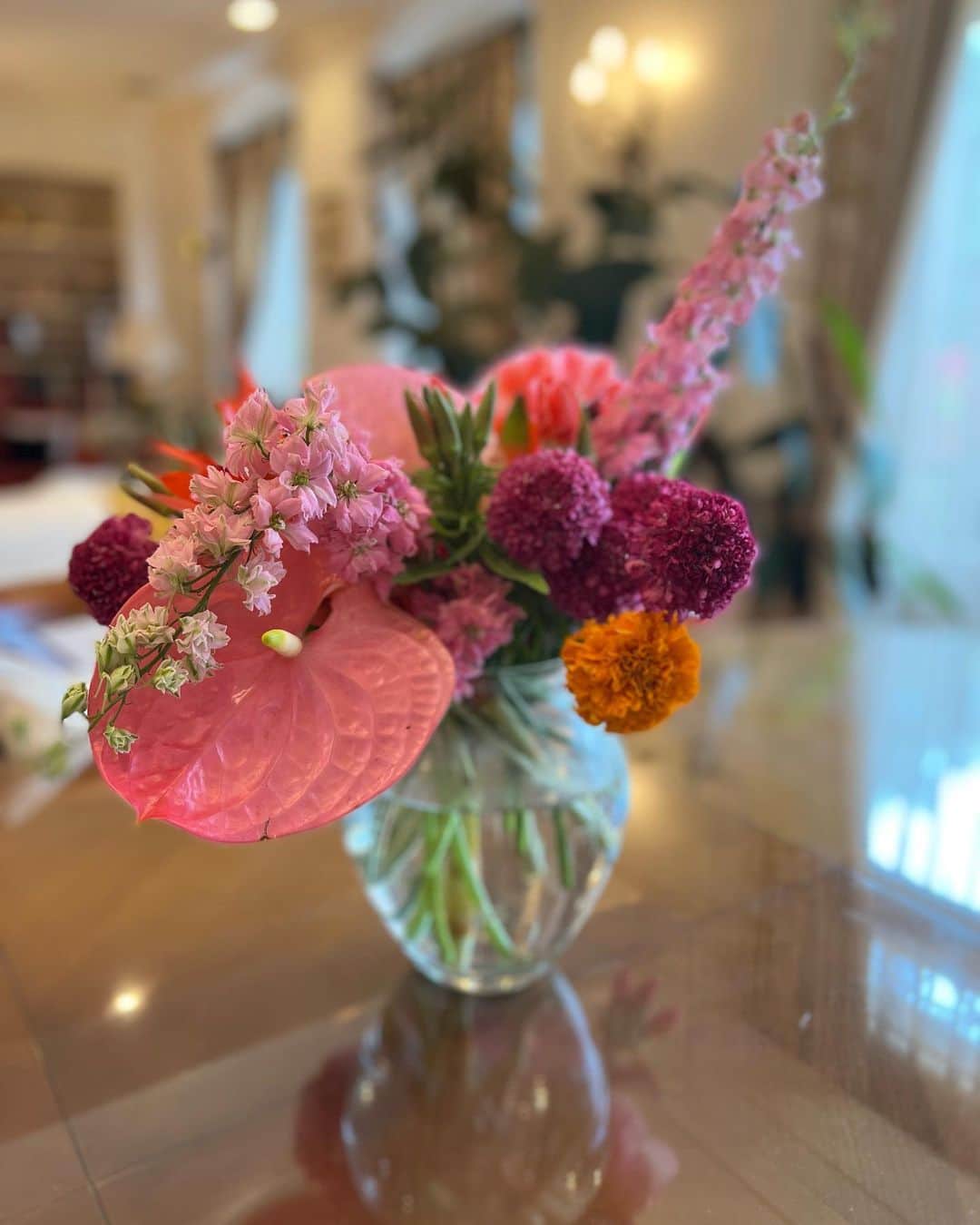 原口篤子さんのインスタグラム写真 - (原口篤子Instagram)「#flowers  #mysweethome」5月23日 8時42分 - atsuko_dualview