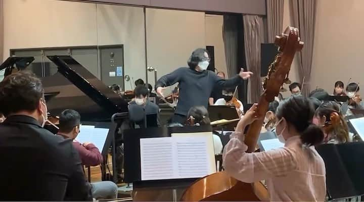 反田恭平のインスタグラム：「memory- Rehearsal day 1  Schumann - Pf Concerto  @japan_national_orchestra @keigoop.32 (Pf) @kyoheisorita (Cond.)  初日が懐かしいなー」