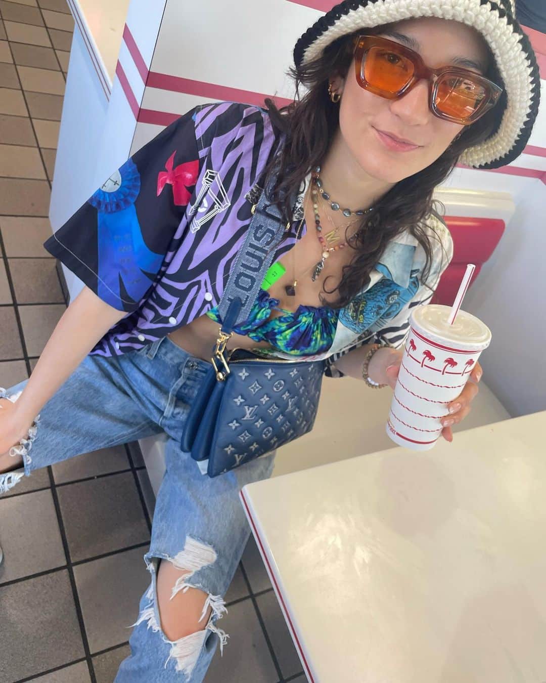 のインスタグラム：「West Coast things 🍔❤️ Just a display for now🌱」