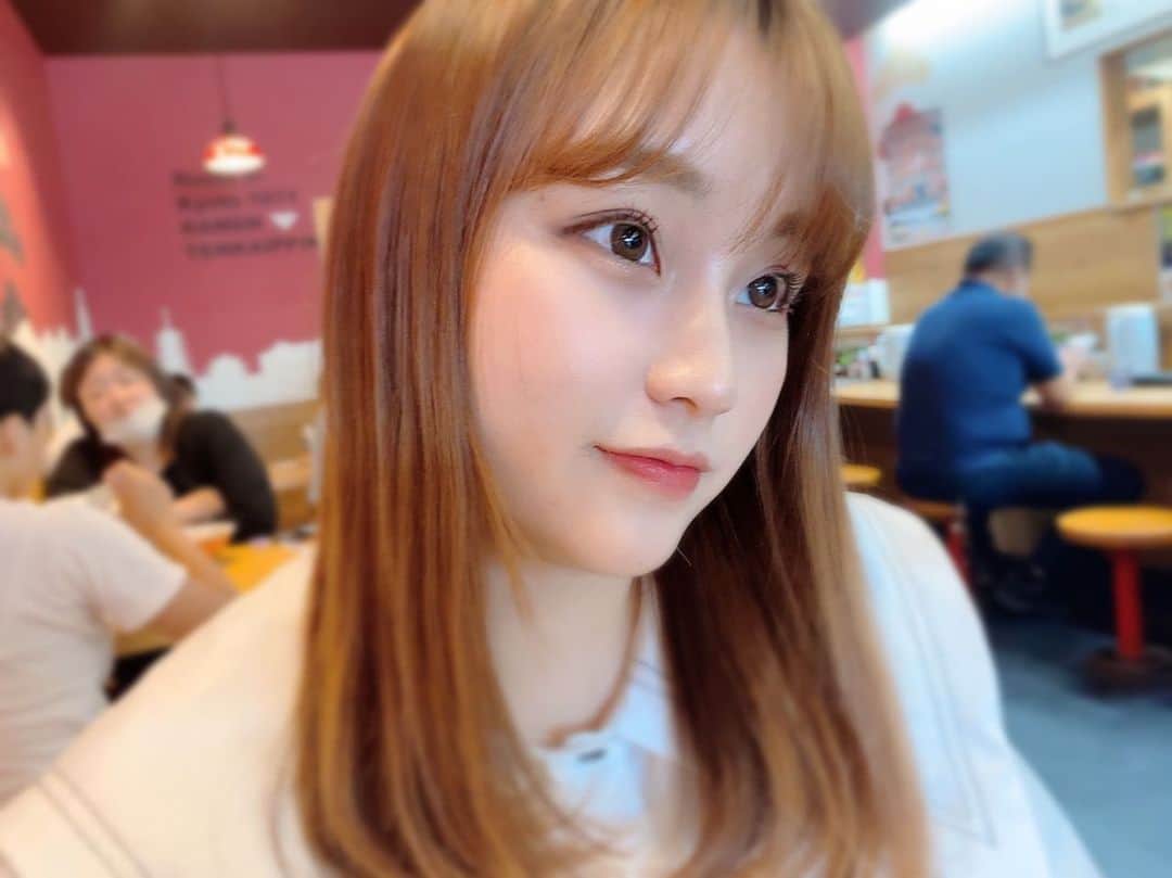 古森結衣のインスタグラム：「横顔ちらり🤍」