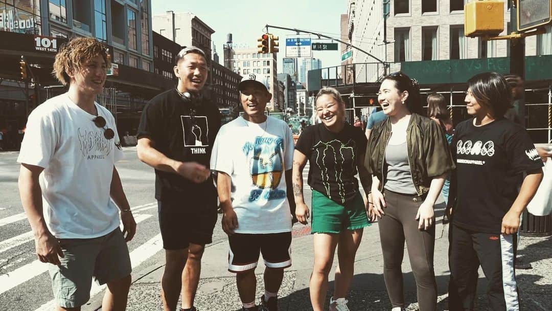 魅津希（井上瑞樹）のインスタグラム：「It is rare for these Japanese MMA fighters to gather in New York.  #Japanese #mma #fighters #ufc #rizin #onechampionship #ny #Japan #marrionapparel #貴重な時間 #ありがとうございました」