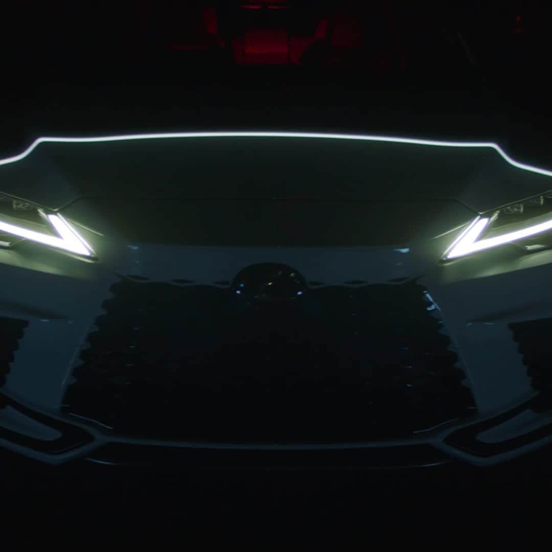 Lexus USAのインスタグラム：「Blurring the line between today and tomorrow.  The striking all-new Lexus RX.  Revealed May 31 at 8PM ET.  See more from link in bio. #LexusRX #ExperienceAmazing」
