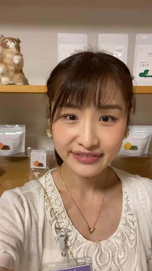 紗那ゆずはのインスタグラム：「＊ お詫びのインスタライブを突然に始めましたが…みにきてくださって、ありがとうございました♡ . 本日来てくださる方…安納芋ペーストの、月型クッキーが昨日完売してしまいました😭😭 . 申し訳ないです😭😭 . . 本日も元気に頑張ります！！ 千秋楽頑張ります！！ . .」
