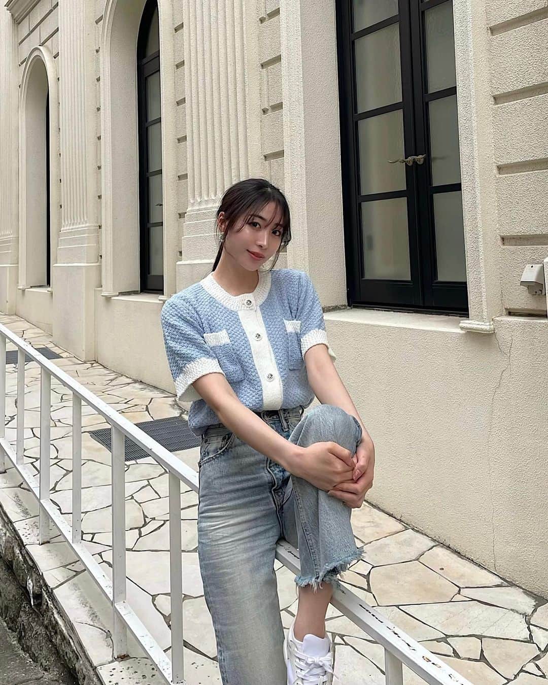 藤田麻里のインスタグラム：「👚 @annleya_official   かんわいい、トップス😚お気に入り！」