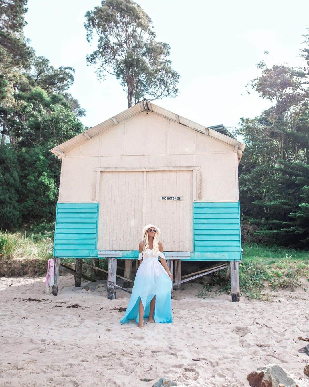 のインスタグラム：「Found myself a matching beach shack and had to snap a 📸  Road trip stop at the beautiful Pambula river mouth beach 🌊 wearing @tiare_hawaii 👗   #pambulabeach #pambularivermouth #pambula #nswcoast #nsw #bohostyle #tiarehawaii #travelcommunity #solotravel #travelblogger #seeaustralia #australia #cntraveler #roadtrip #forbestravelguide #ootd #mystyle #styleblogger #perthblogger」