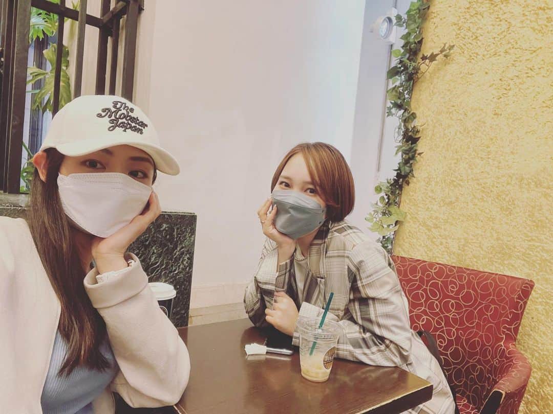 片山萌美のインスタグラム：「☕️  この間 メアリ(@maryhatsumi ）と 久々に会えたんだぁ！😍 わーいわーいわーい！！！！！！  #初美メアリ  #moemikatayama」