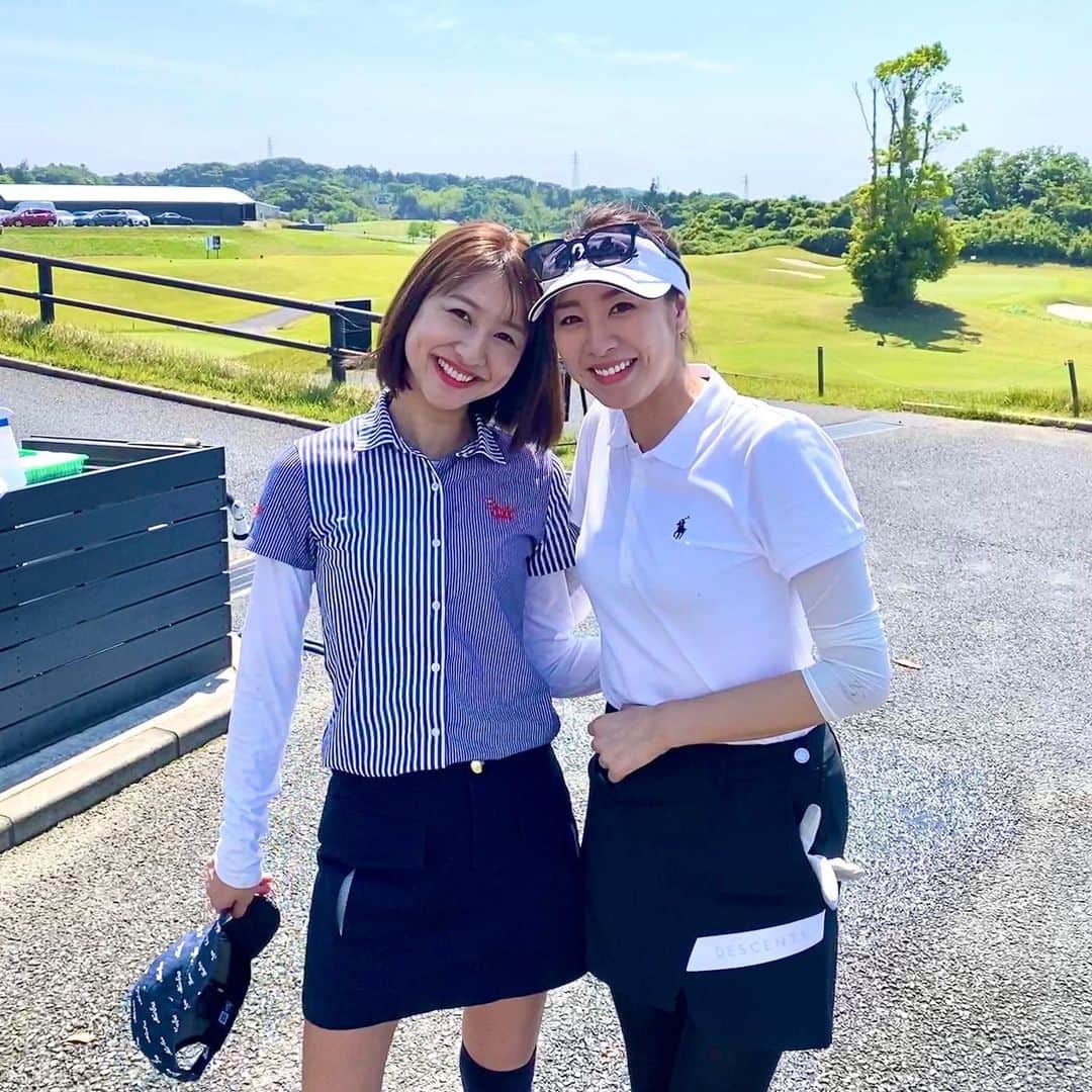 杉下理世のインスタグラム：「Golf with Minami🏌️‍♀️⛳️ 久しぶりに南とゴルフしました💚 何回もOBして心折れたけど、この時期のゴルフ最高に気持ちよくて、そこに救われました…🙈✨ #golf #ゴルフ #ゴルフ女子 #ゴルフ好きな人と繋がりたい #ブリストルヒル #千葉 #千葉ゴルフ」