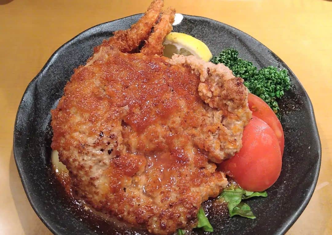 のインスタグラム：「うますぎるわ！ 大阪太るで！  #もなみ #中村屋 #チング #チュエング」