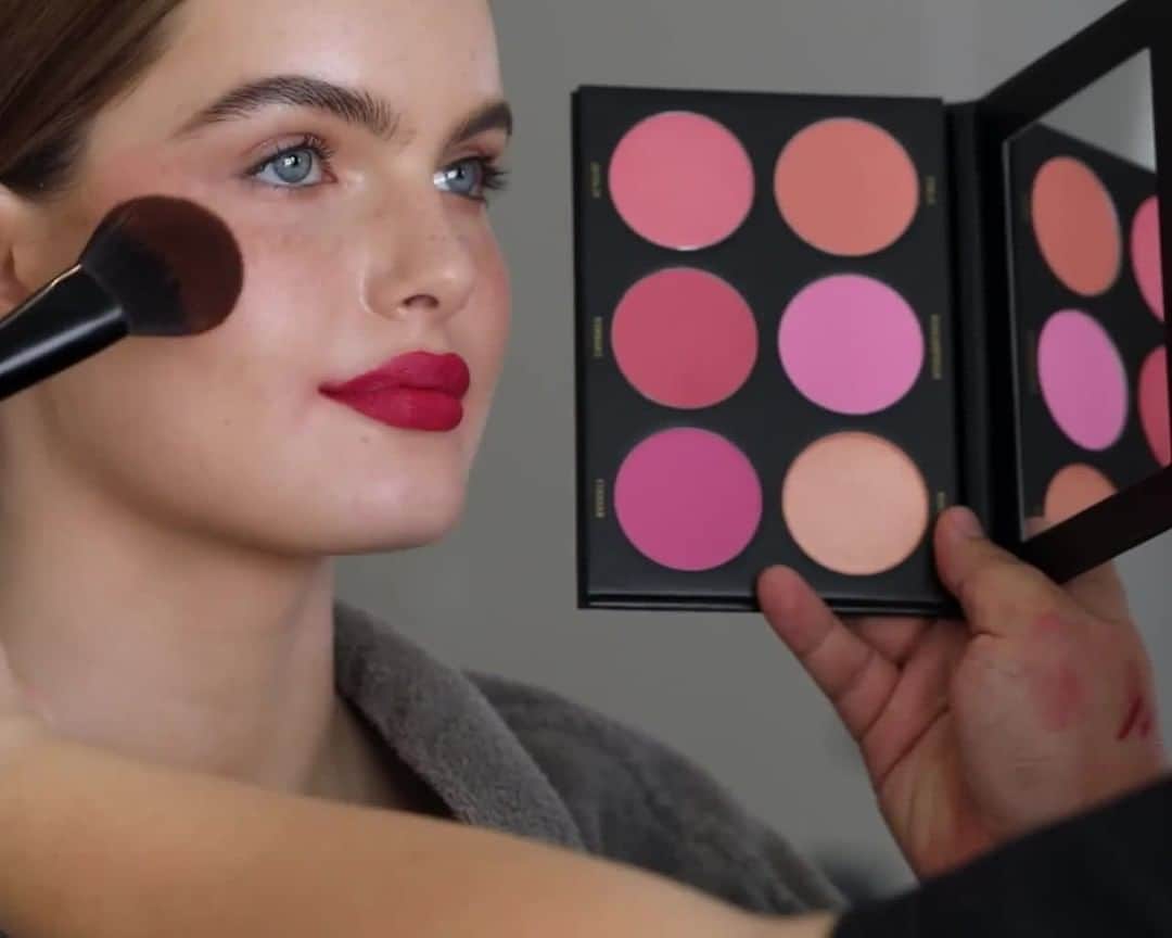 Motives Cosmeticsのインスタグラム