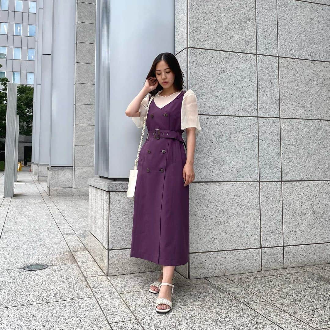 のインスタグラム：「@elenore_official の展示会で オーダーしたワンピが届いたので着てみた👗🤍 かわいい〜！！🥲🤍 秋冬はニットにも合わせたいなあ！ . #ELENORE #elenoretokyo  #私服 #きれいめカジュアル」