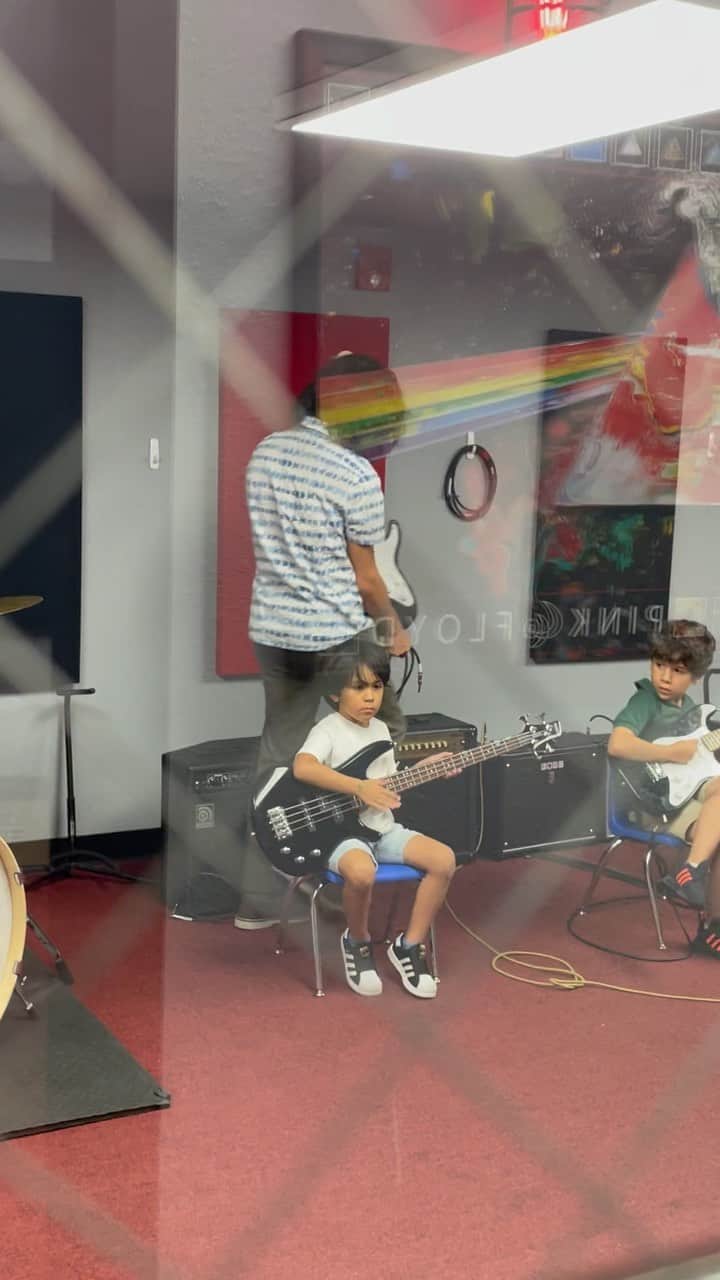 ジョン・ケアーのインスタグラム：「1st day of School of Rock!」