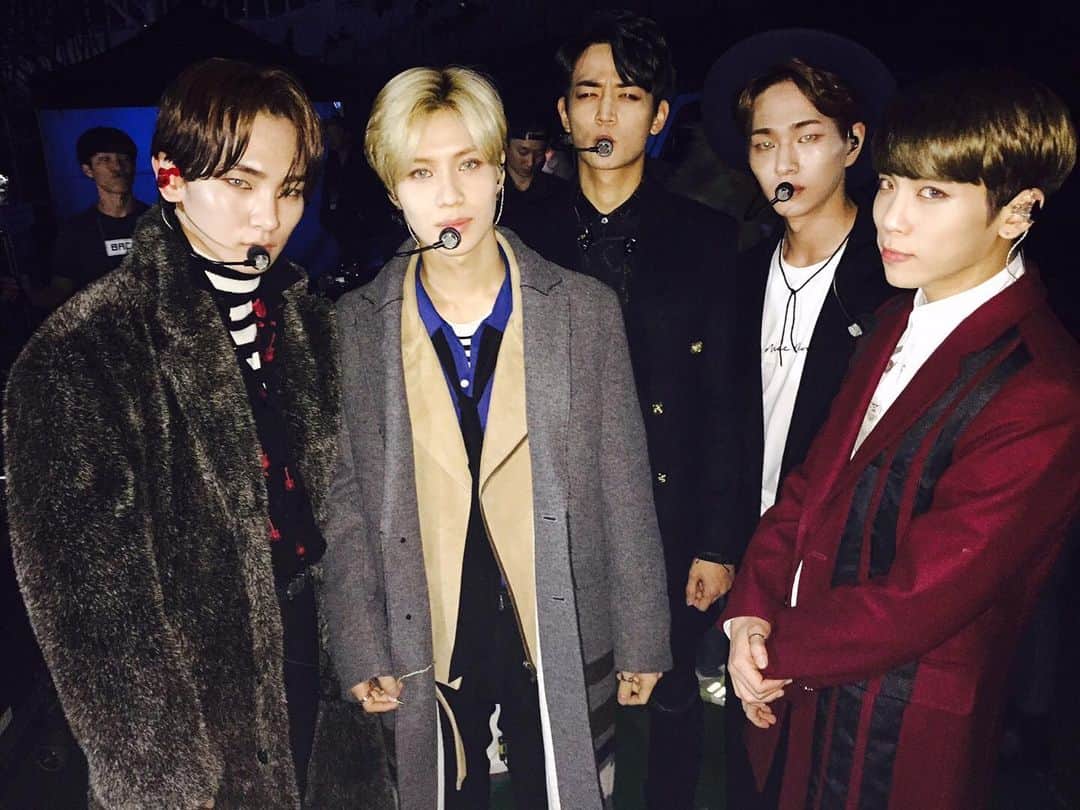 のインスタグラム：「해피 쌰이니데이」