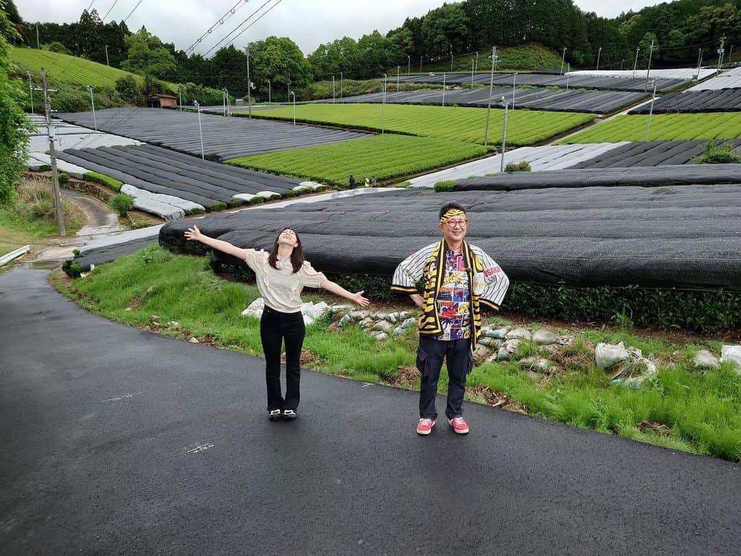 虎谷温子のインスタグラム：「明日の「すまたん&ZIP！」は、先週放送しました【奈良県山添村・後編】です😊 森さんもスタジオご出演です📺 #すまたん」