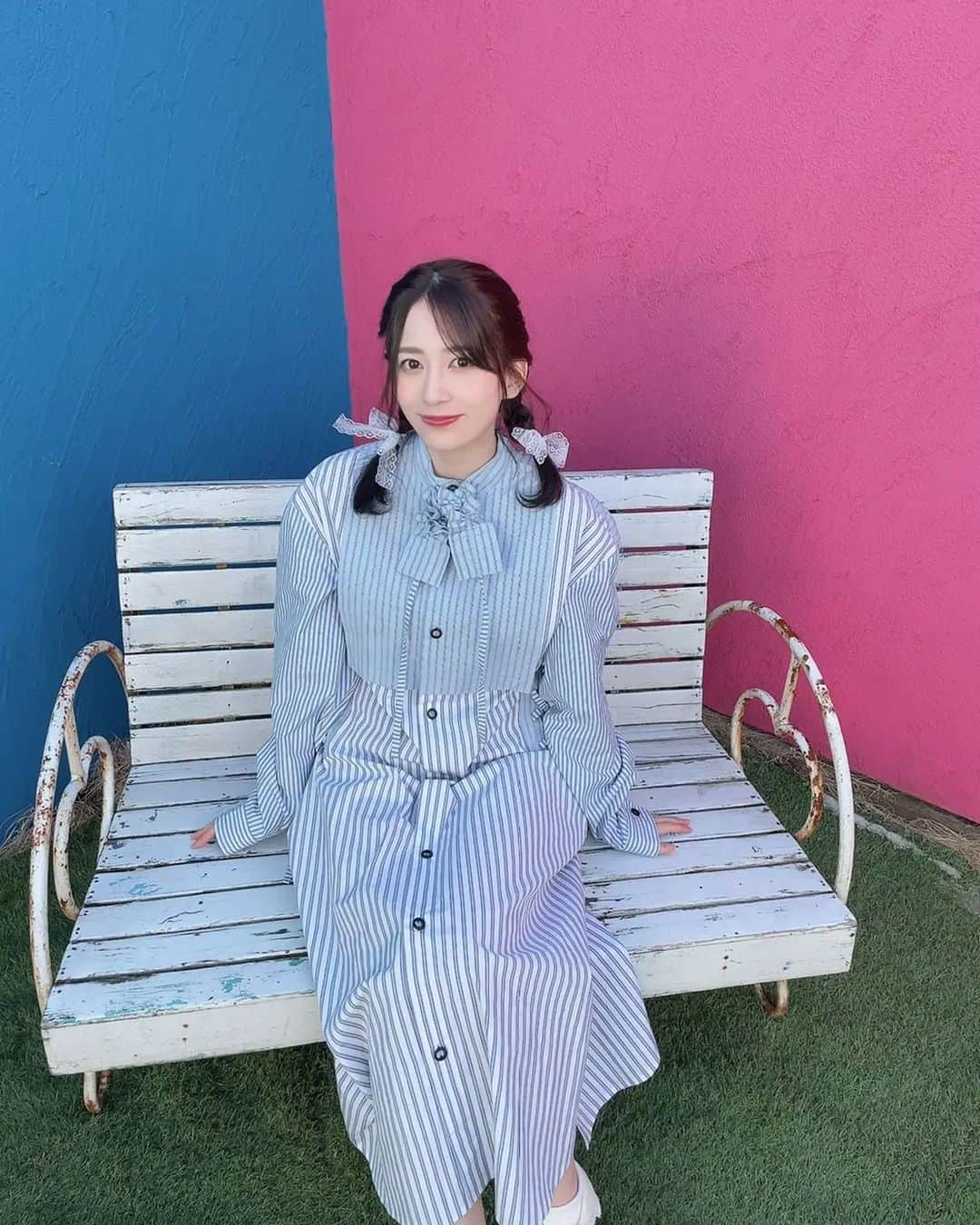 のインスタグラム：「💙  この衣装お気に入り☺️  https://www.akb365nftcalendar.xyz/  #nft  #365日 #カレンダー #オフショット」