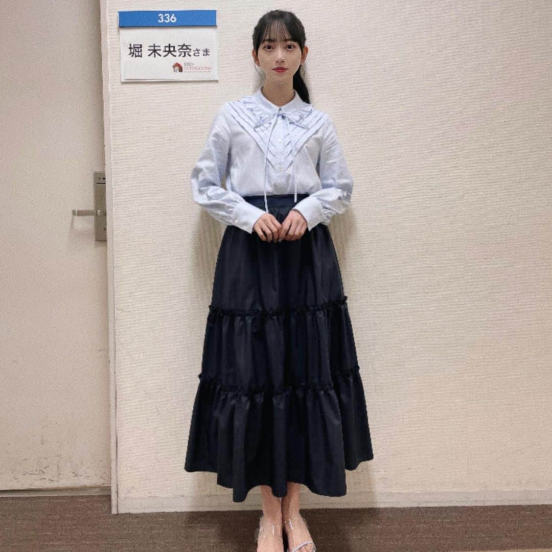 堀未央奈さんのインスタグラム写真 - (堀未央奈Instagram)「🦢  今夜23:00〜 BSフジ「東京03 in UNDERDOGS」 放送です！  03さんとまた久しぶりに お会いできて嬉しかったです🛁  走馬灯会議楽しかった！笑 ぜひ見てください」5月1日 12時40分 - horimiona_official