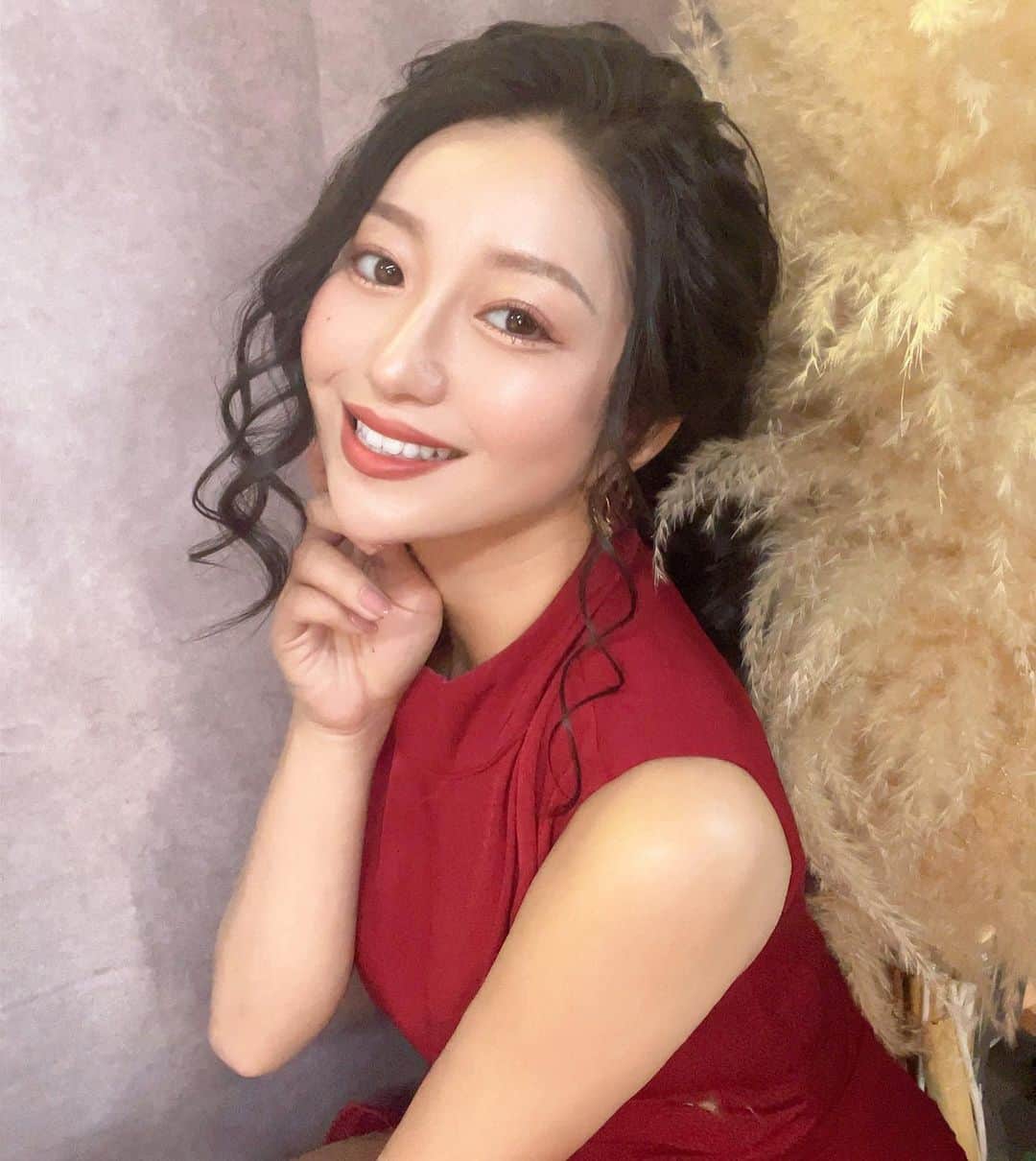 黒田智子のインスタグラム：「結婚式ヘアメイク   @setsalon_magica  かわいい💍♥️」