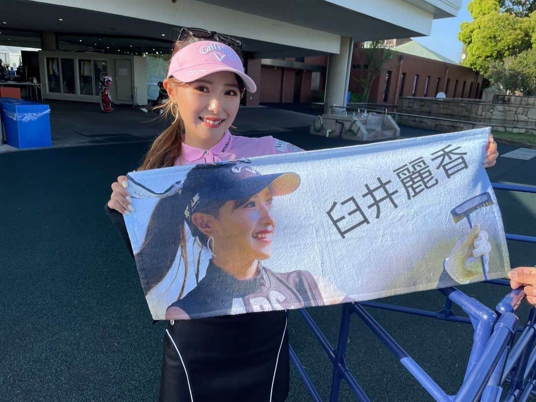 臼井麗香さんのインスタグラム写真 - (臼井麗香Instagram)「Panasonic Open ladies golf 🔅 いつも暖かいファンの皆様の応援に力を貰っています🌱 早く成績で恩返しができるようにつらい時期 もあるけれど自分と向き合って前を向いて 来週も目標に向かって頑張ろう🔅 #ゴルフ#キャロウェイ #アルチビオ#女子ゴルフ #ゴルフ好き#幸せ #オリジナルタオルありがとうございます🤍」5月1日 13時33分 - usuireika54